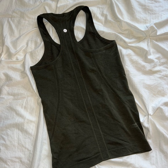Lululemon Swiftly Tech Racerback - Picture 2 of 2